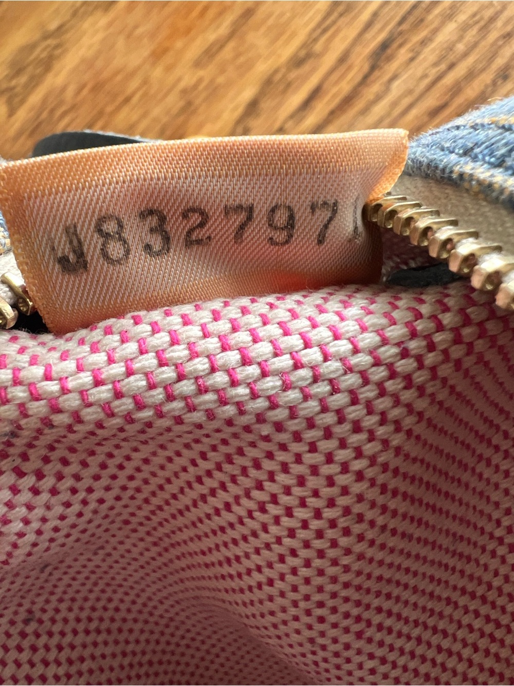 Dooney & Bourke Mini Barrel Bag - Picture 8 of 13
